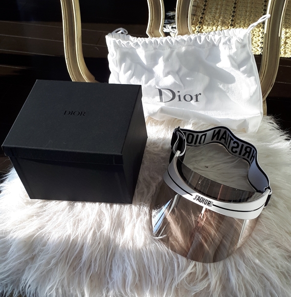 ♡SOLD♡💯Authentic Dior club 1 white/black visor - Picture 2 of 13